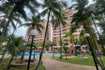 Putra Indah Condominium