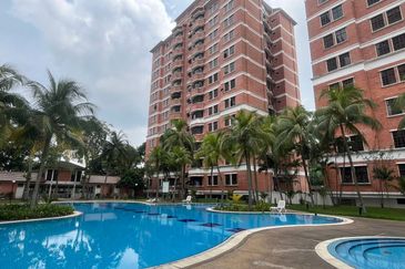 Putra Indah Condominium