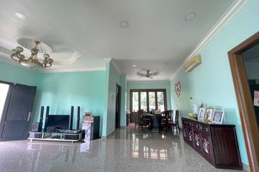 Jalan Equine, Taman Equine