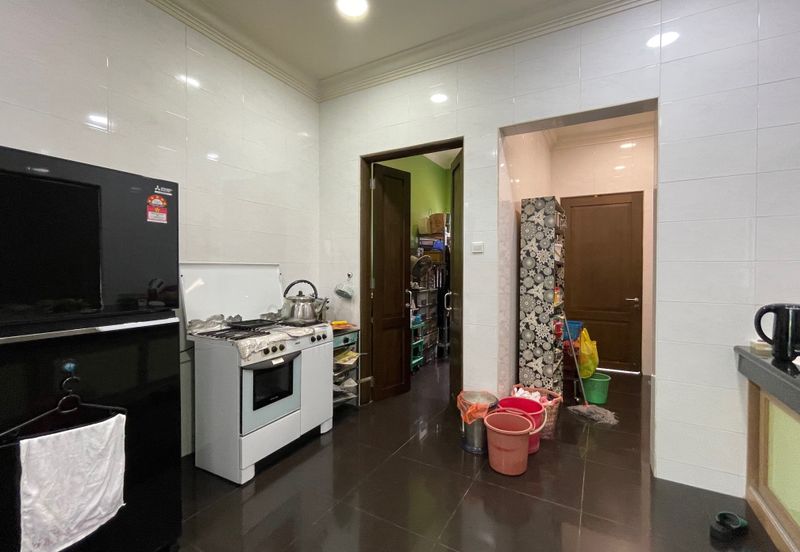 Jalan Equine, Taman Equine