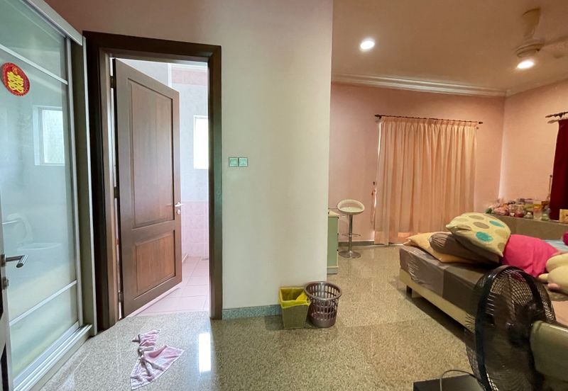 Jalan Equine, Taman Equine