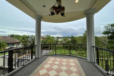 Jalan Equine, Taman Equine