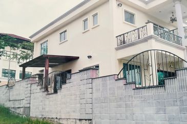 Jalan Equine, Taman Equine