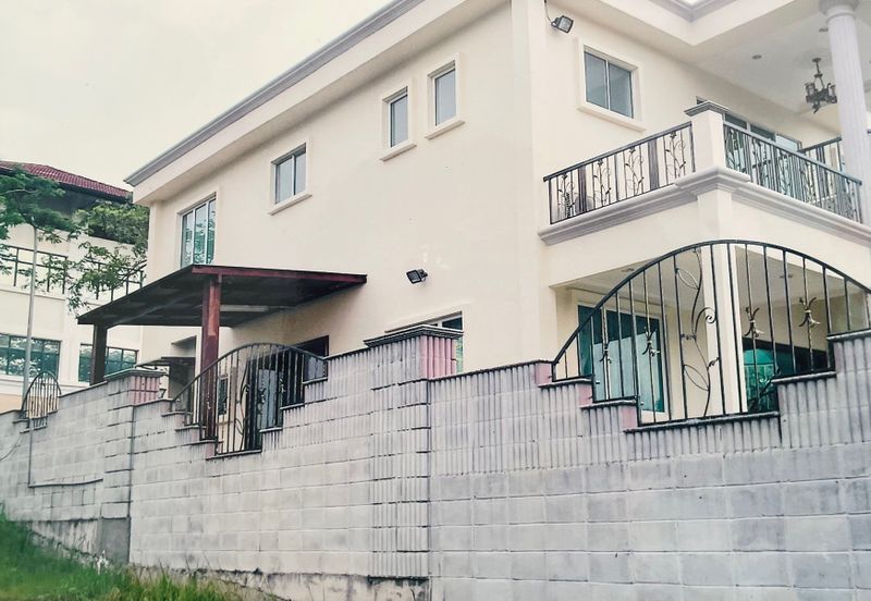 Jalan Equine, Taman Equine