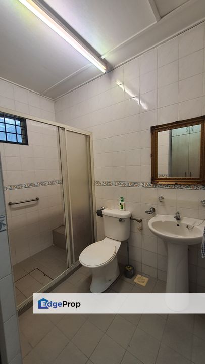 Taman Serdang Raya, Seri Kembangan, Landed 2 Storey Intermediate house for sale, Selangor, Seri Kembangan