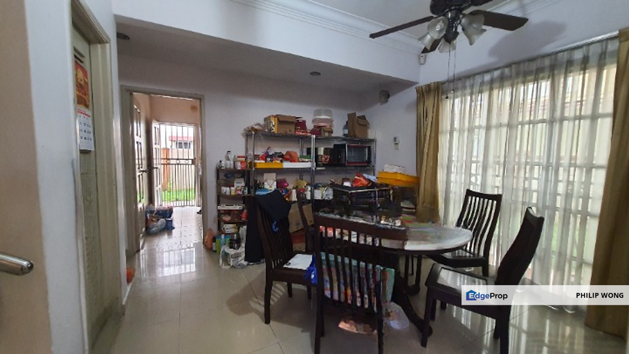 Taman Balakong Jaya, Balakong, Serlangor. Semi- d house Near commercial centers for sale, Selangor, Balakong