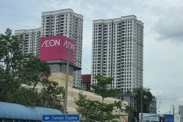 Jalan Equine, Taman Equine