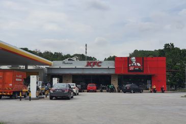 Jalan Equine, Taman Equine