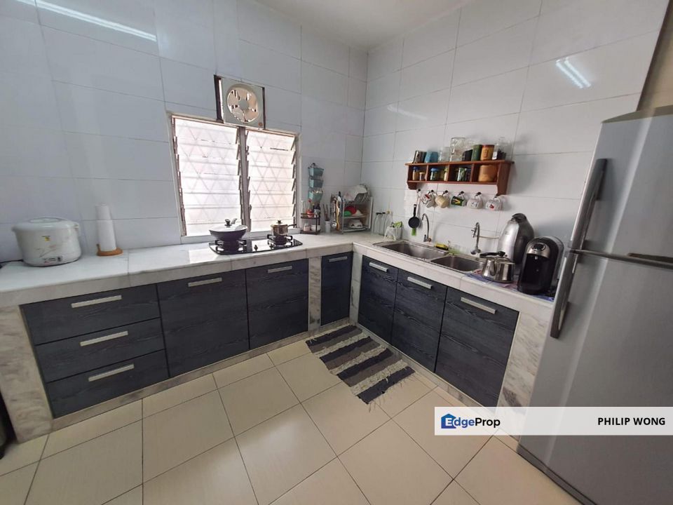 Taman Prima Tropika, Double Storey House for sale, Selangor, Seri Kembangan