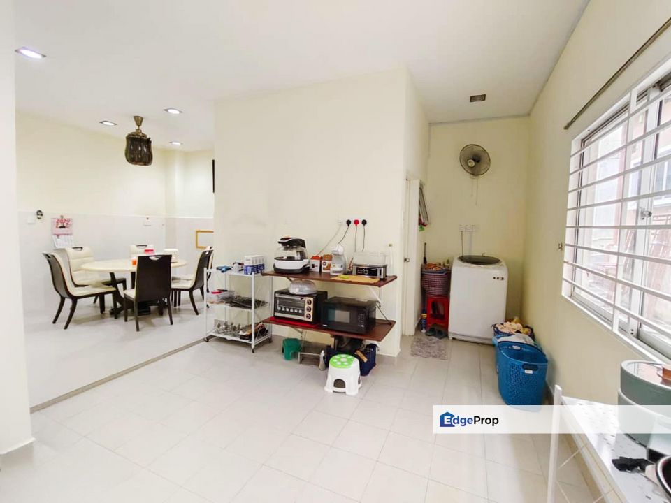 Taman Prima Topikal, Seri Kembangan Two and half storey Terrance House, Selangor, Seri Kembangan
