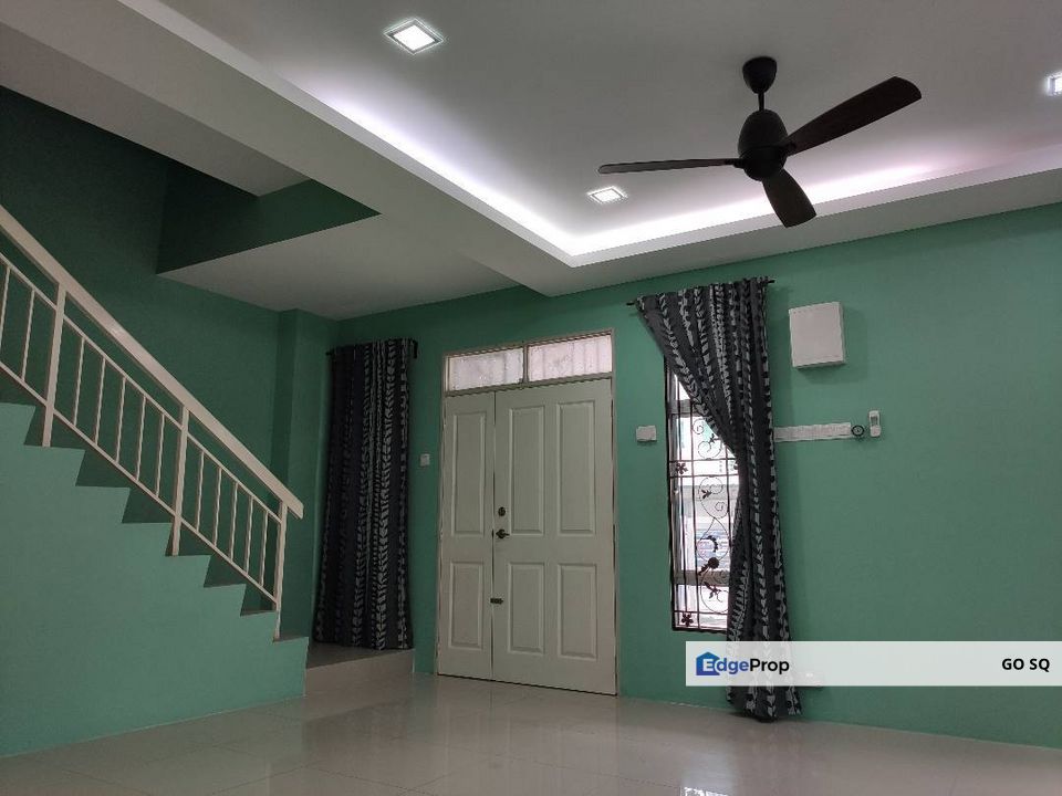 Double Storey Semi D Cluster, Royal Ivory 2, Bandar Saujana Putra  Sp10 For Sale, Selangor, Jenjarom