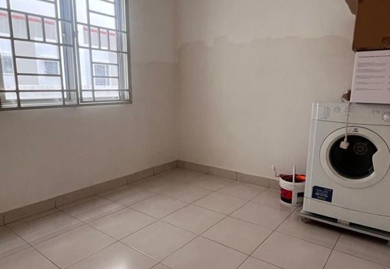 Pangsapuri Seri Baiduri Apartment @ Setia Alam Shah Alam for sale