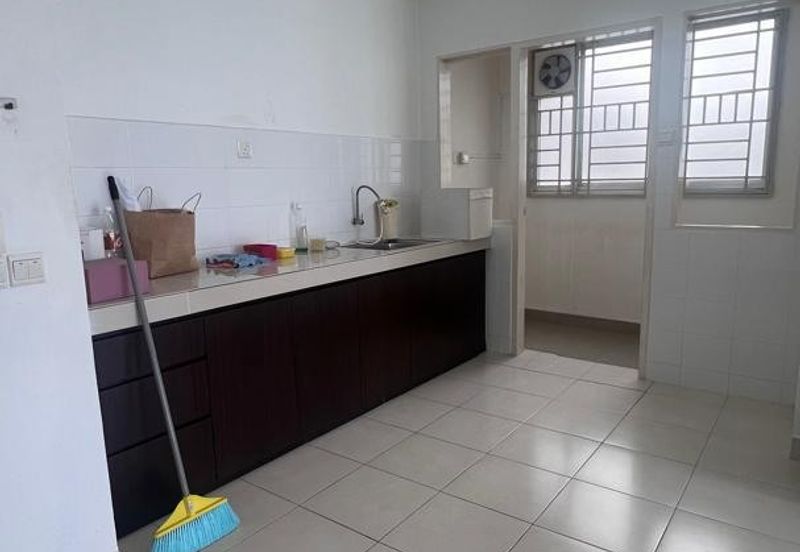 Pangsapuri Seri Baiduri Apartment @ Setia Alam Shah Alam for sale