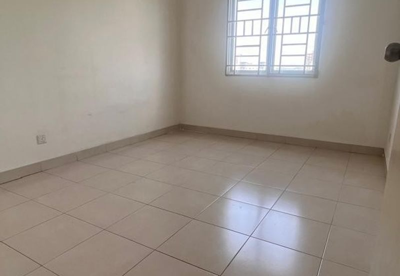 Pangsapuri Seri Baiduri Apartment @ Setia Alam Shah Alam for sale