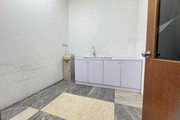 Prima Biz Hub, Taman Tasik Prima