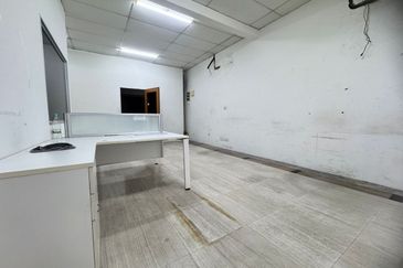 Prima Biz Hub, Taman Tasik Prima