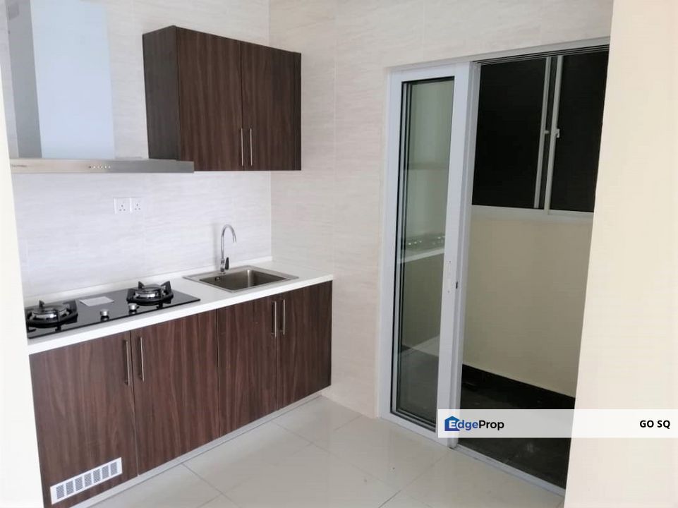 Below market 30% ,puchong  Koi SIUITE Condo for saleTaman Mas Sepang,Puchong, Selangor, Puchong