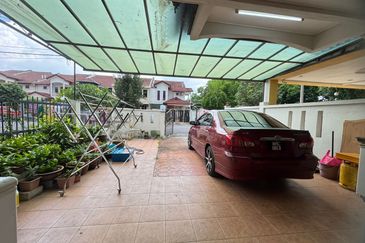 Jalan Puchong Utama 1/4