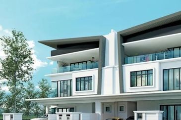 Akira @ 16 Sierra (Sierra 9)