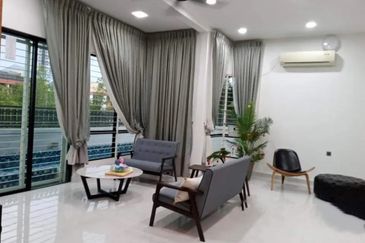 Akira @ 16 Sierra (Sierra 9)