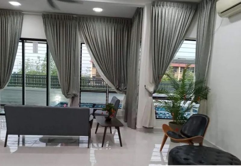 Akira @ 16 Sierra (Sierra 9)