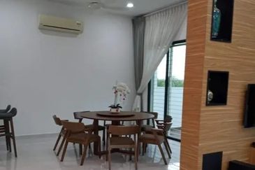 Akira @ 16 Sierra (Sierra 9)