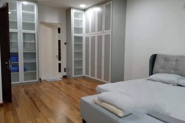 Akira @ 16 Sierra (Sierra 9)