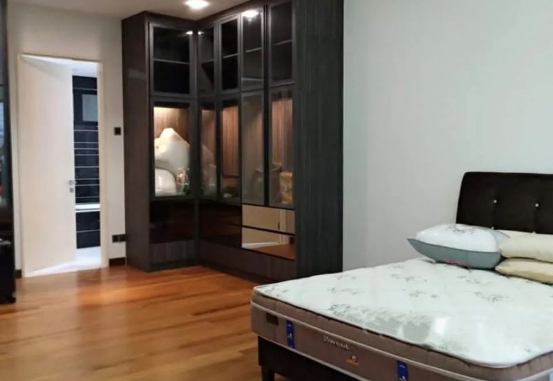 Akira @ 16 Sierra (Sierra 9)