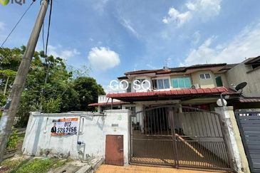 FREE HOLD PUCHONG UTAMA CORNER FOR SALE 