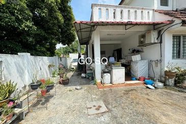 FREE HOLD PUCHONG UTAMA CORNER FOR SALE 