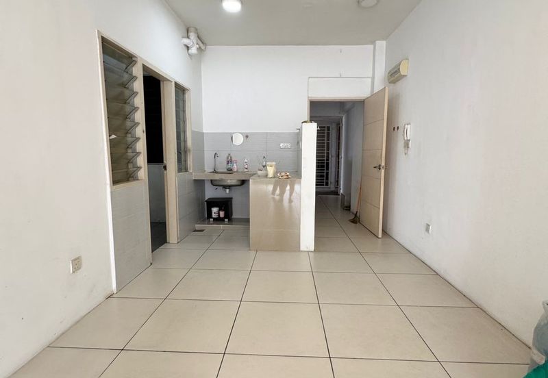 Calisa M @ Calisa Residences