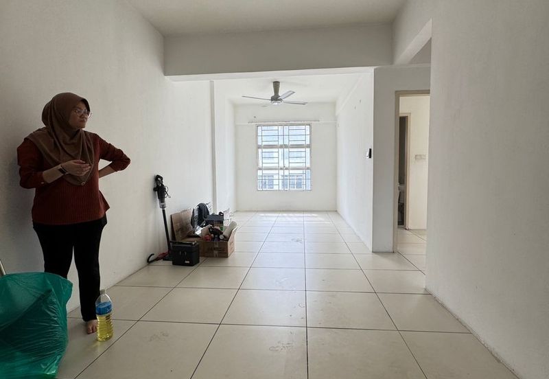 Calisa M @ Calisa Residences