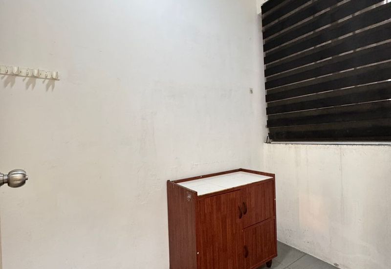 Calisa M @ Calisa Residences