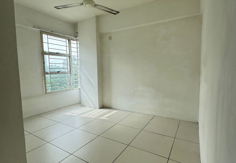 Calisa M @ Calisa Residences