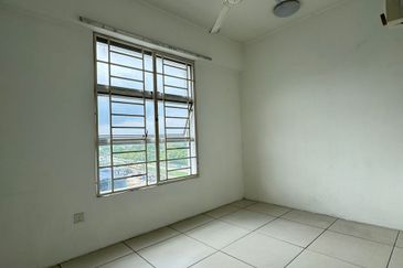 Calisa M @ Calisa Residences