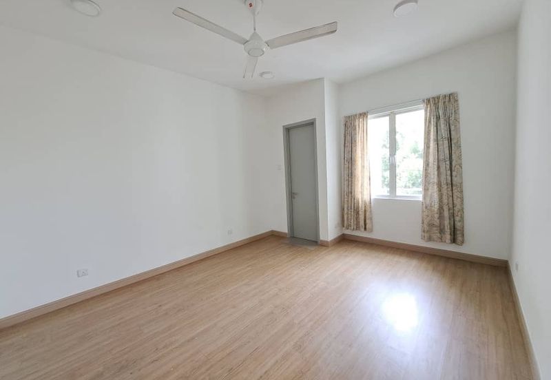 USJ Avenue @ USJ Heights