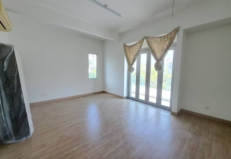 USJ Avenue @ USJ Heights