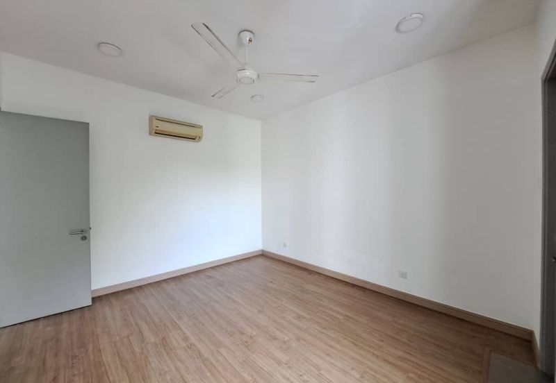 USJ Avenue @ USJ Heights