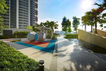 Pandora @ Tropicana Metropark