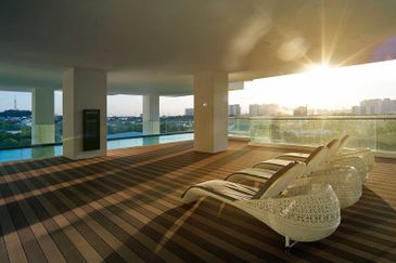 Pandora @ Tropicana Metropark