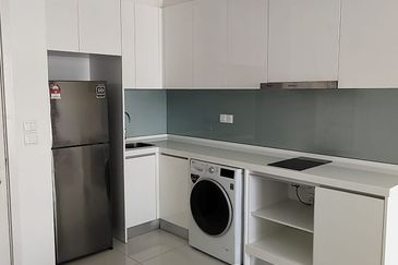 Pandora @ Tropicana Metropark