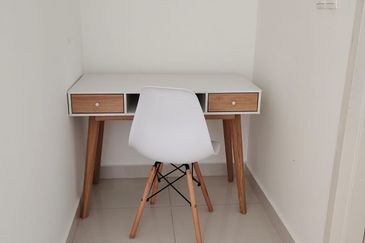 Pandora @ Tropicana Metropark