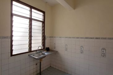 Subang Perdana Goodyear Court 7