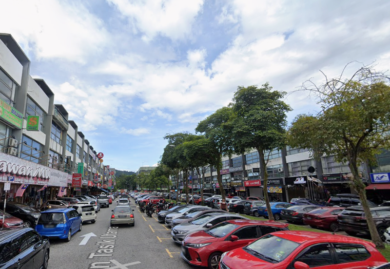 Medan Niaga Tasik Damai