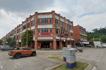 Jalan Pulau Lumut P U10/P @ Alam Budiman