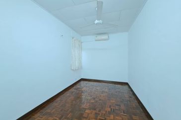 Subang Perdana Goodyear Court 10