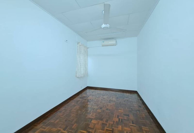 Subang Perdana Goodyear Court 10