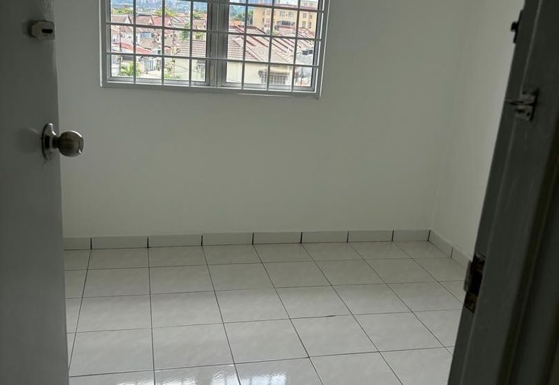 Apartment Subang Permai