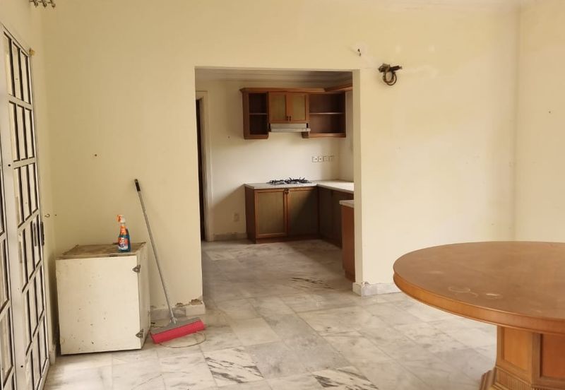 College Heights Garden Resort