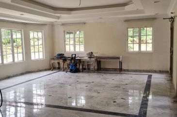 College Heights Garden Resort